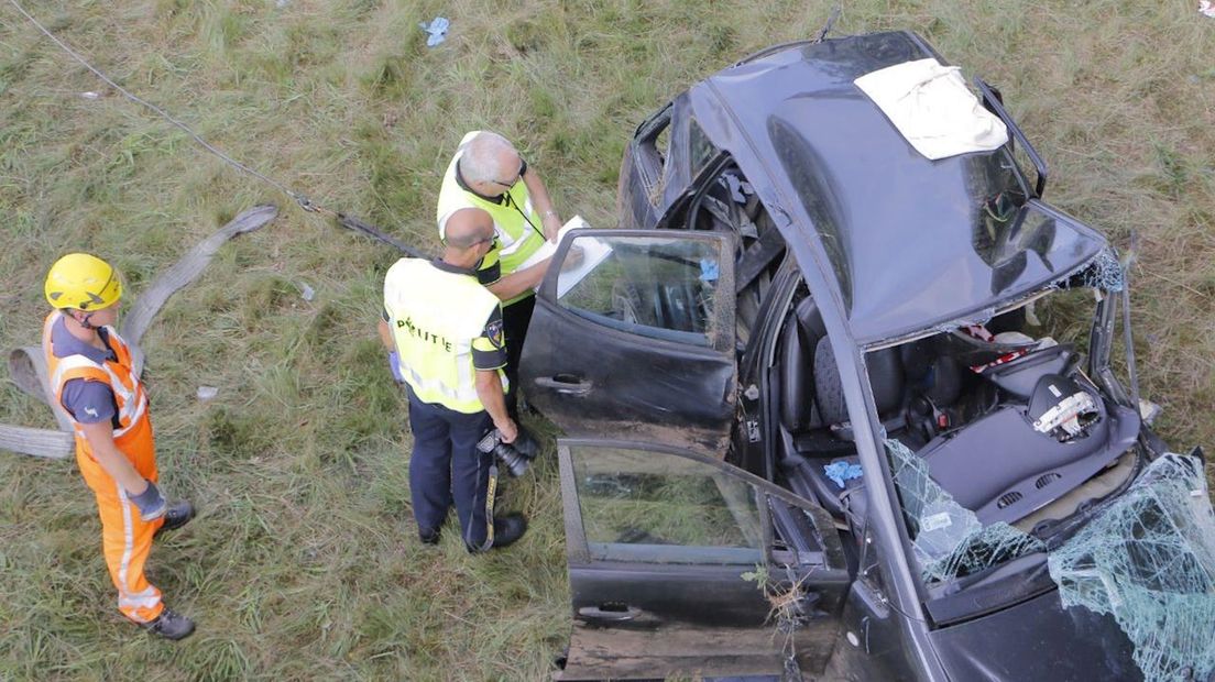 Eenzijdig auto-ongeluk met dodelijke afloop op A1 bij Holten