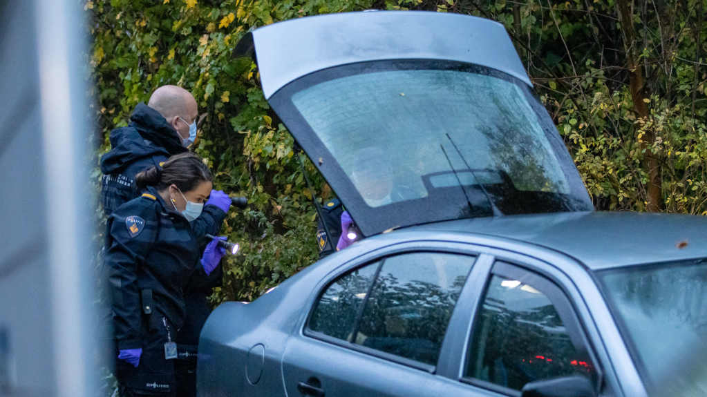 Politie doet onderzoek naar het gevonden lichaam