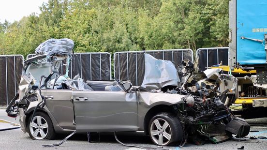 112 Nieuws: Verkeer in en rondom Hengelo heeft veel hinder van ongevallen op A1. 112 Nieuws: Verkeer in en rondom Hengelo heeft veel hinder van ongevallen op A1.