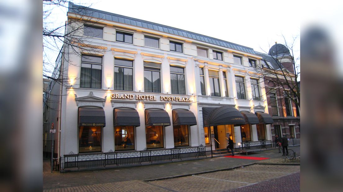 Hotel Post Plaza yn Ljouwert