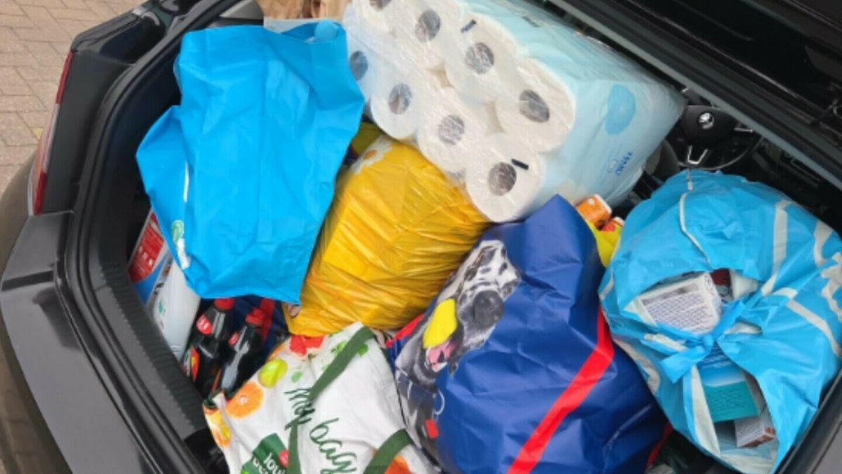 Twee vrouwen proberen voor 1.000 euro te stelen bij supermarkt, ook auto propvol boodschappen