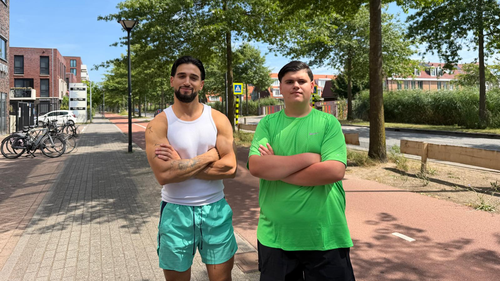 Coach Emre helpt Ali gezond te eten en bewegen