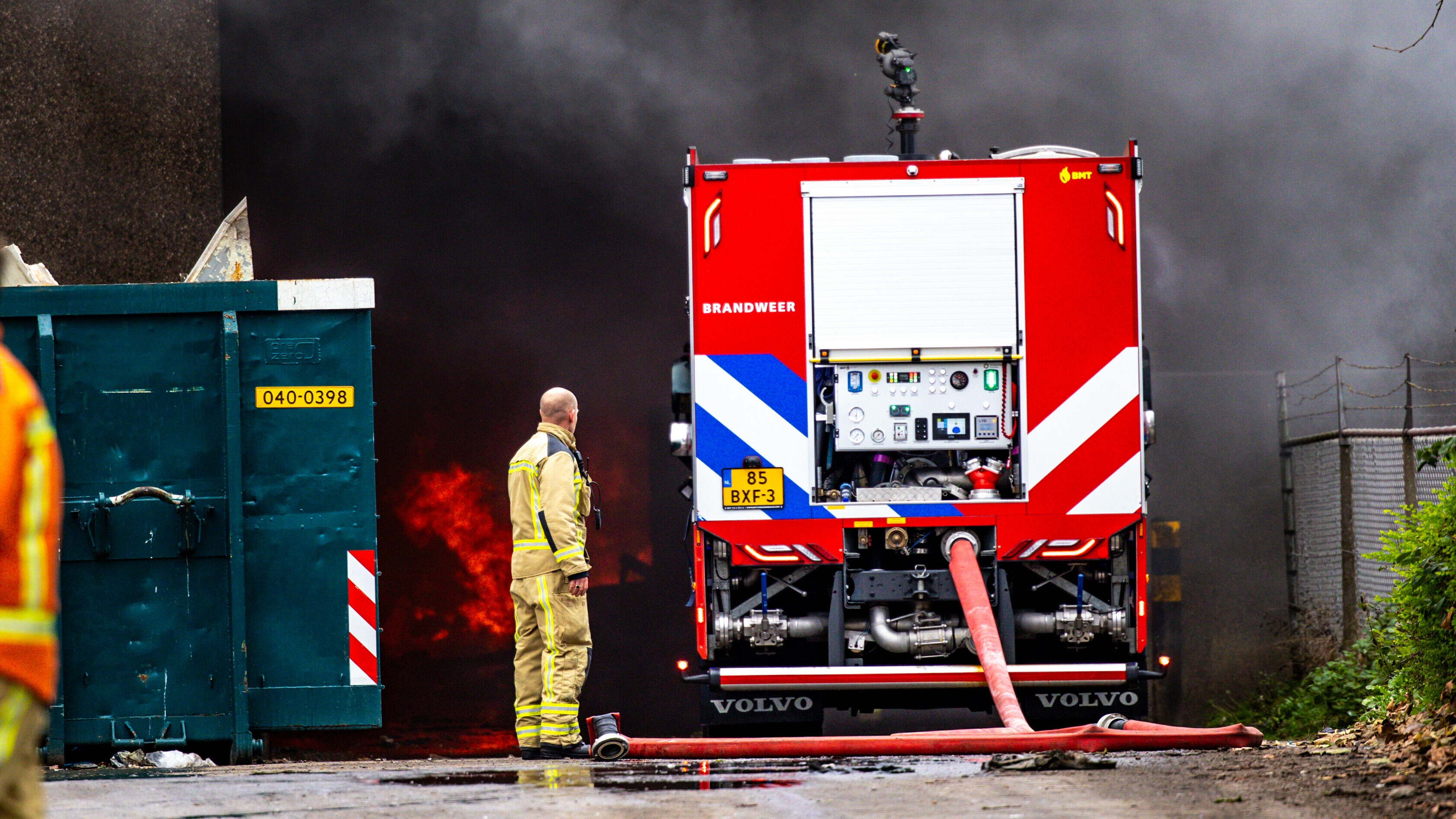 Brand bij afvalverwerker in Emmen