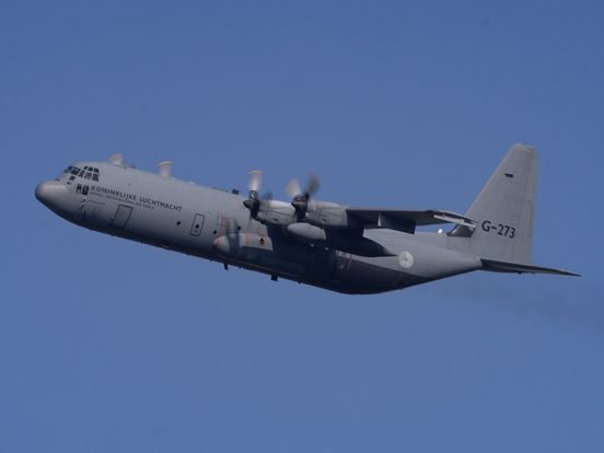 Airborne-oefening boven Drenthe