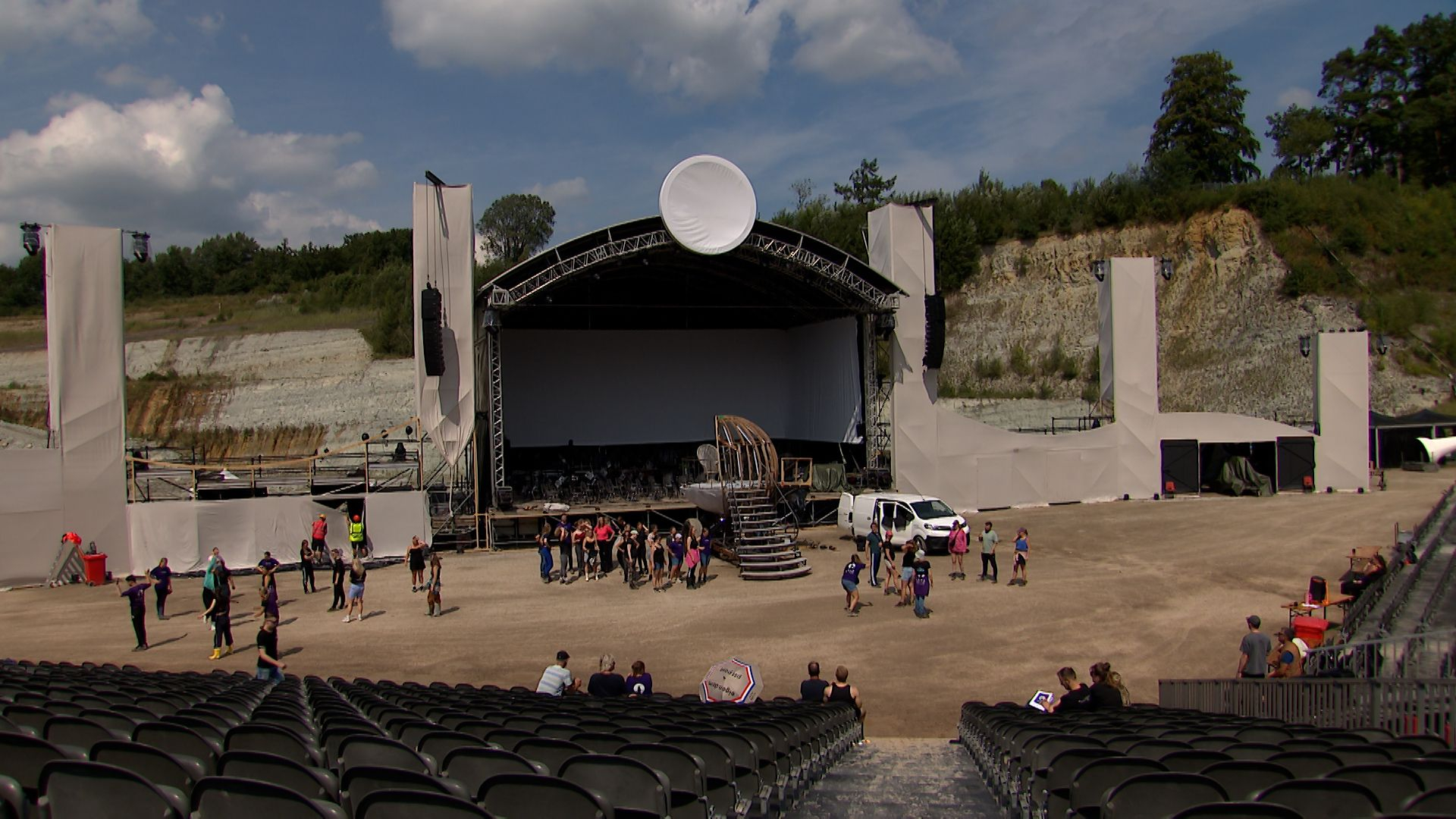 De oude steengroeve wordt een openluchttheater.