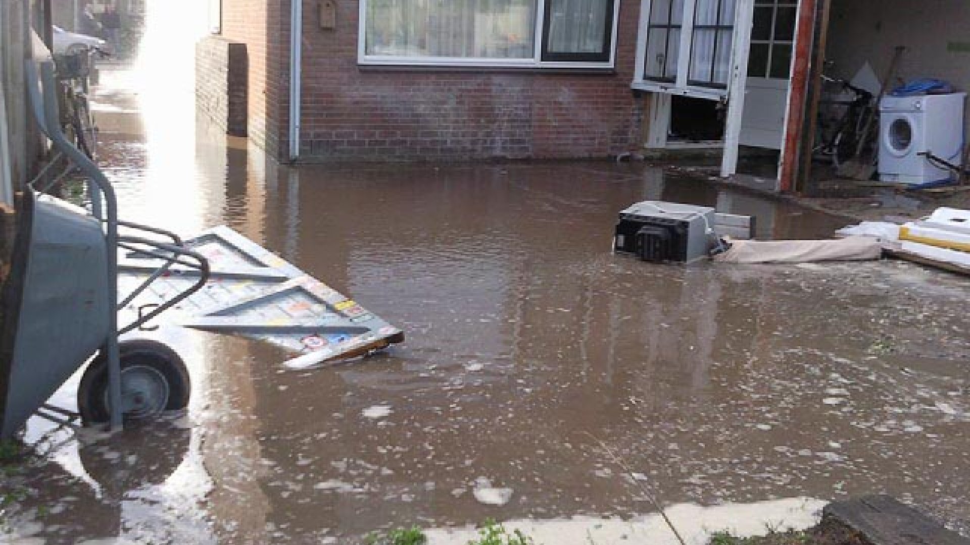 Waterleiding Gesprongen In Zevenaar - Omroep Gelderland