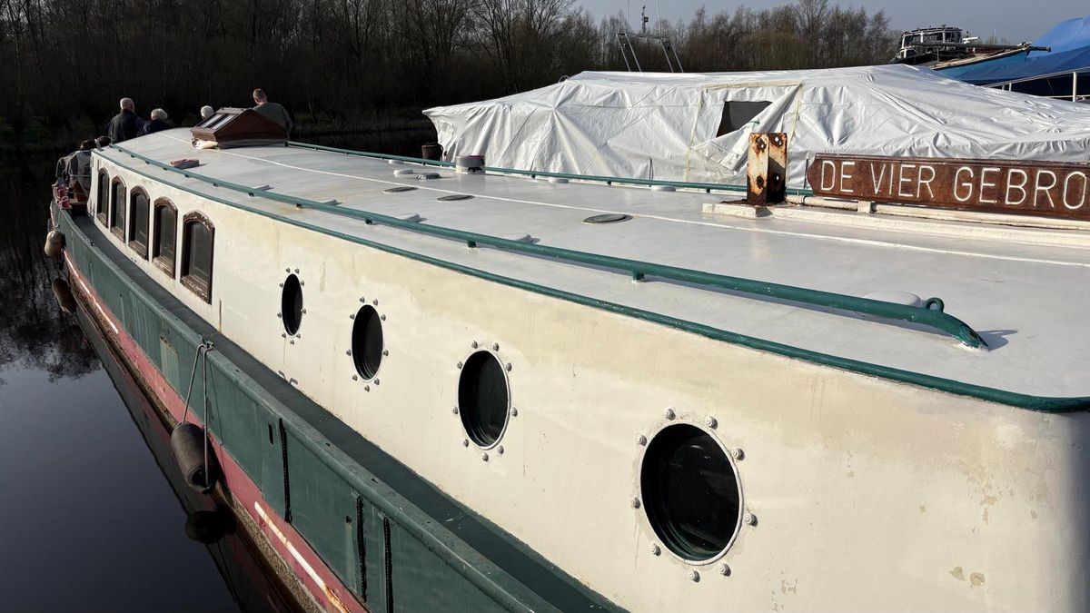 Na een zoektocht in Afrika en Frankrijk is skûtsje De Roerdomp gevonden: 