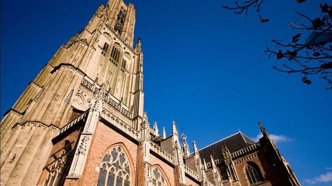 De aftrap van de Airborne herdenkingen is in de Eusebiuskerk.