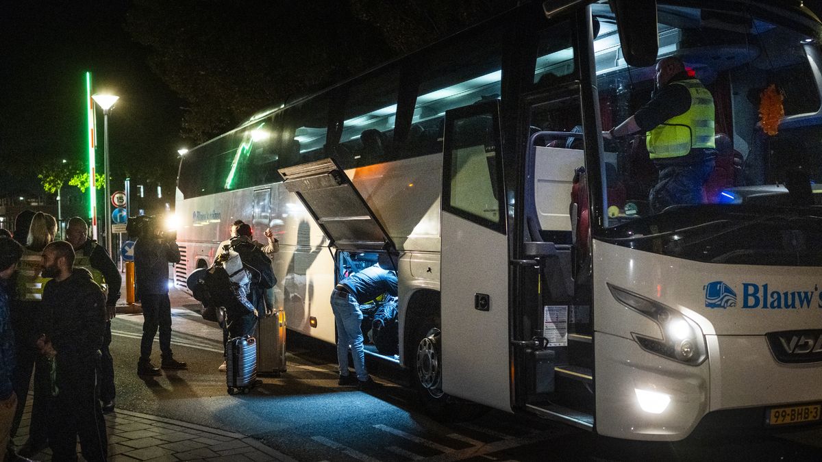 Elke nacht van hot naar her: asielzoekers slapen steeds ergens anders