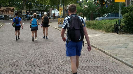 Marcel zag zijn vrienden één voor één afhaken en loopt nu de Vierdaagse alleen Home