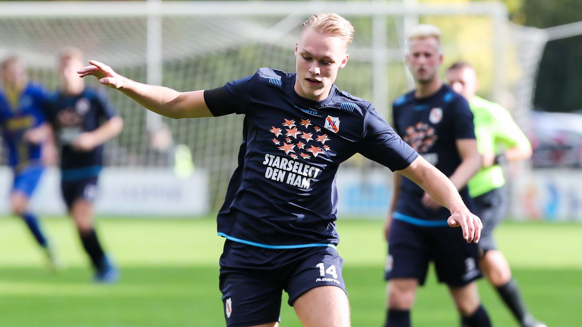 Uitslagen zaterdag: knap punt DOS Kampen, koploper Den Ham verliest van hekkensluiter en SVZW wint s