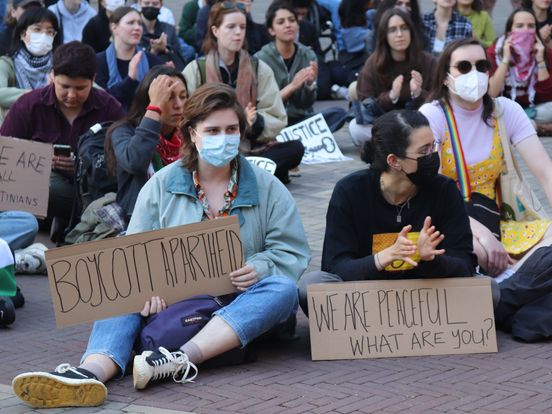 Pro-Palestinamars in Utrecht mondt uit in sit-in voor academiegebouw