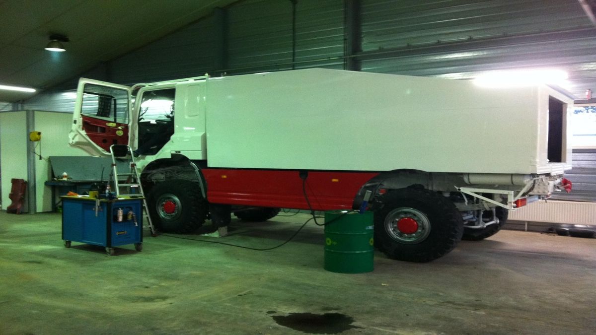 Dakarteam Wessels uit de strijd