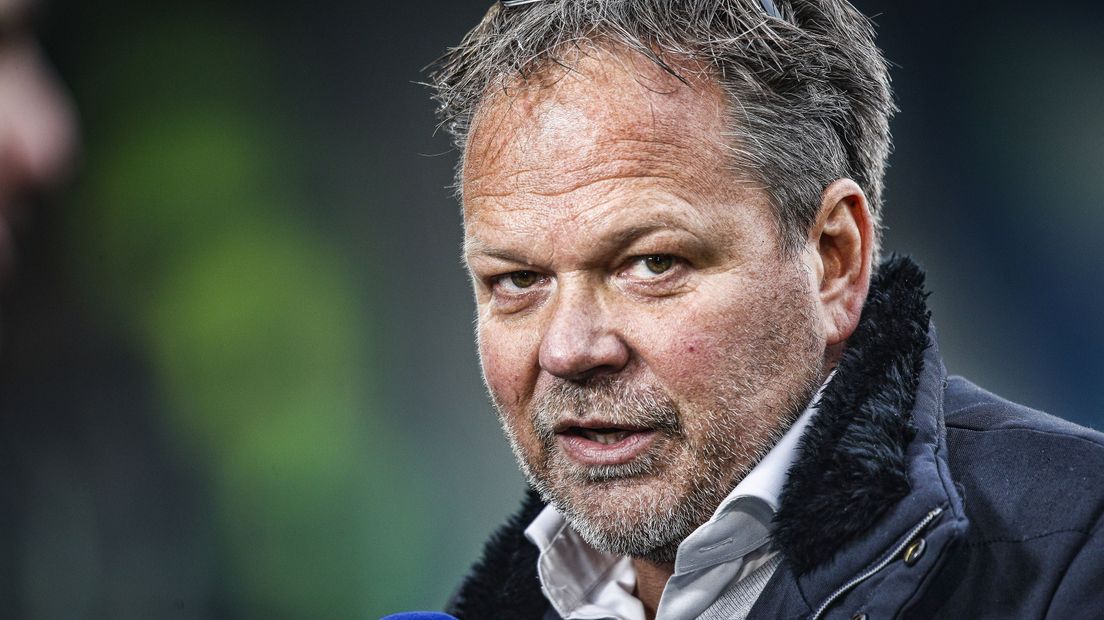 De kans is groot dat De Graafschap-trainer Henk de Jong volgende week zijn volgende club bekendmaakt. De trainer gaat na dit weekend in gesprek met onder andere SC Cambuur.