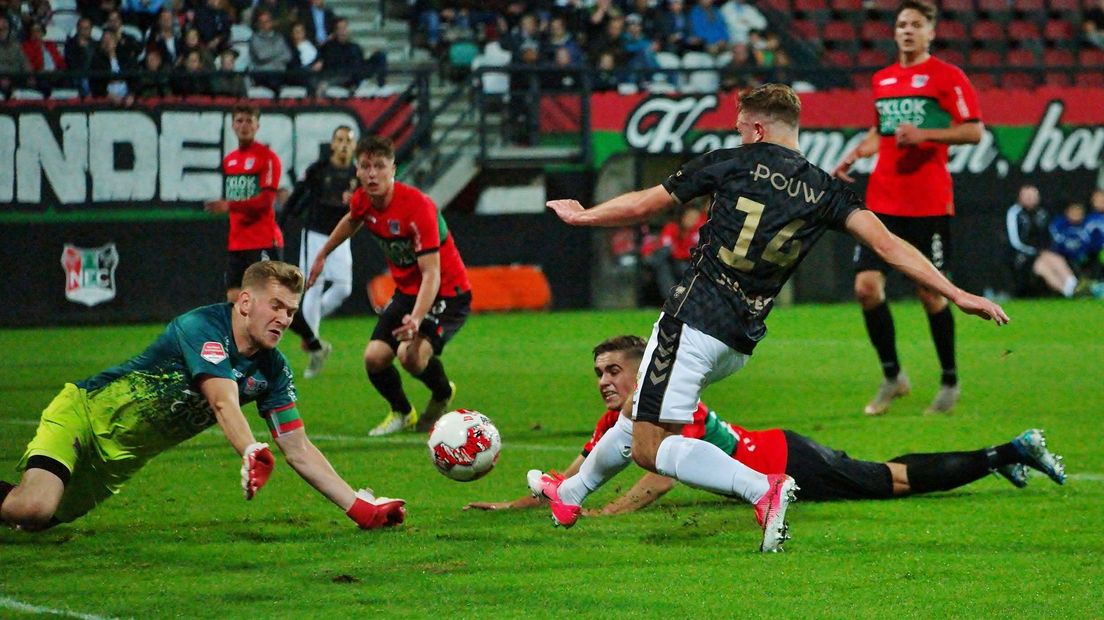 Ondanks twee treffers van Martijn Berden won GA Eagles ook vorig seizoen niet in Nijmegen (3-3)