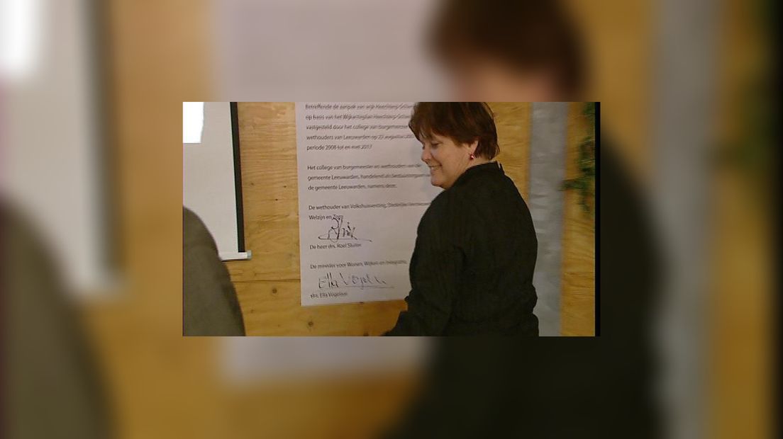 minister Vogelaar set har hanteken