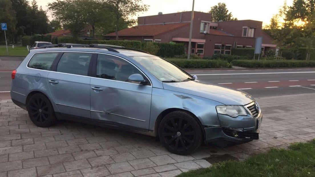 Scooterrijdster gewond bij ongeluk in Almelo