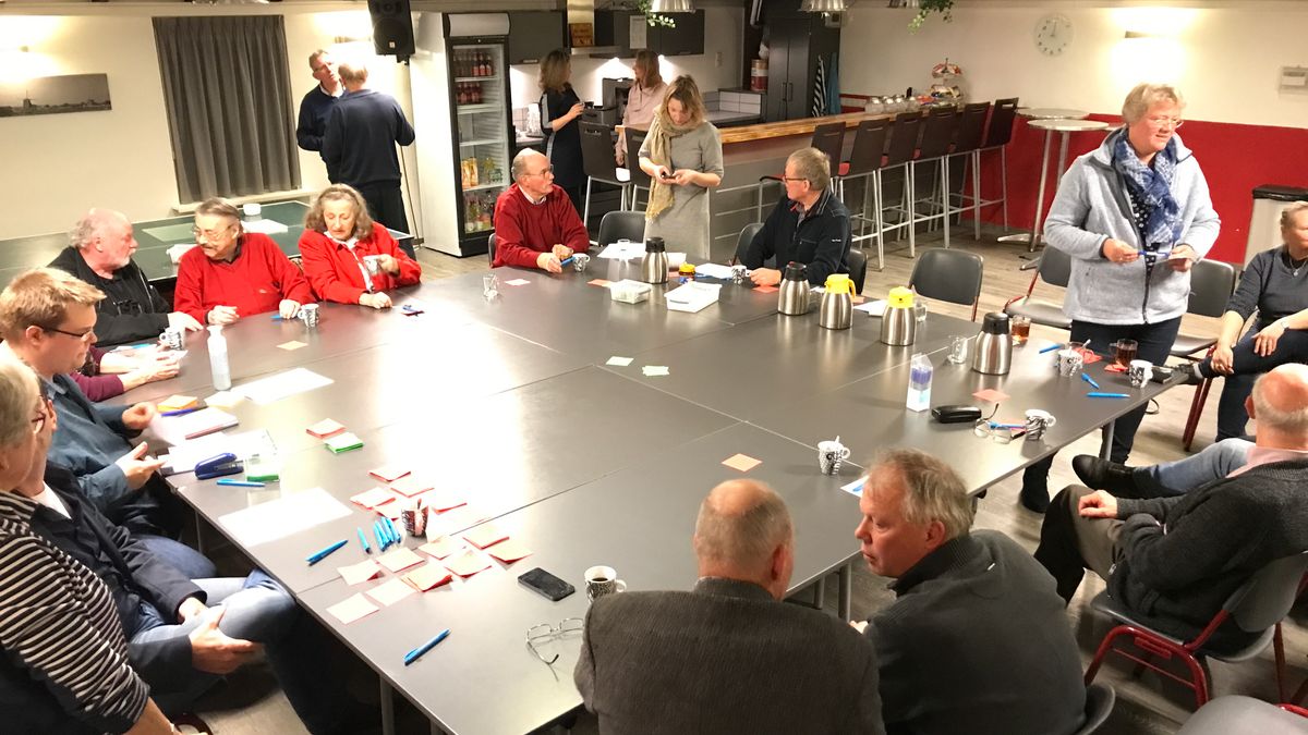 Verkeer, windmolens en traag internet hoog op agenda 1e Exloërmond