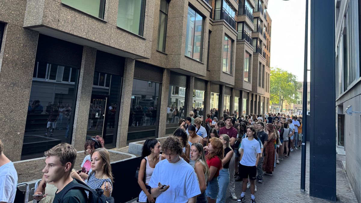 Minder aanmeldingen bij studentenverenigingen door hoge kosten, maar niet in Utrecht