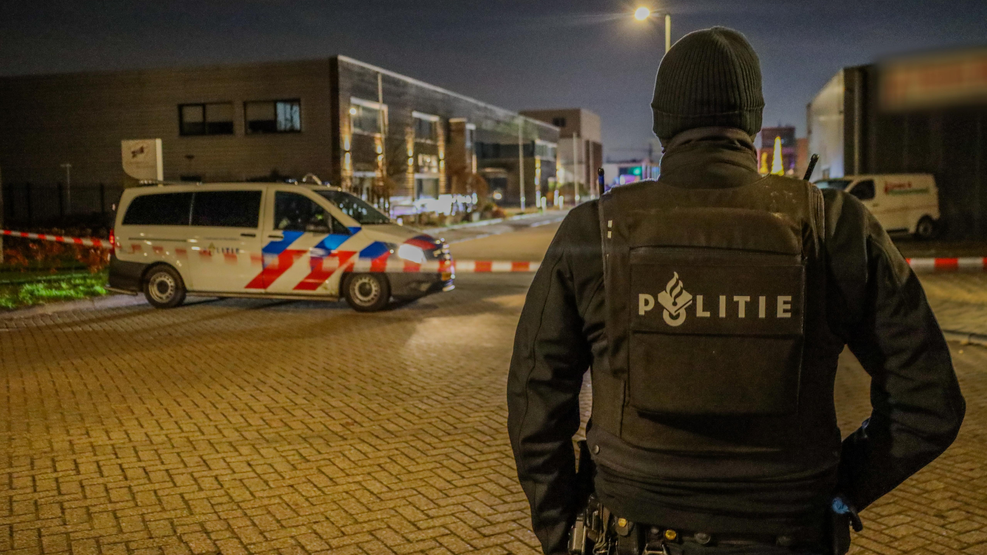 In verband met de zaak is een 63-jarige man uit Oostvoorne aangehouden.