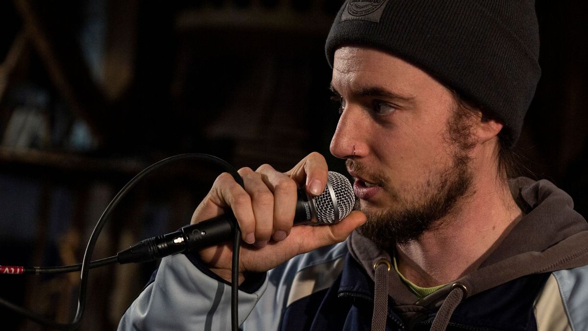 Djammen: Mr. Pim Pomsy brengt nieuwe ode aan SKIK - RTV Drenthe