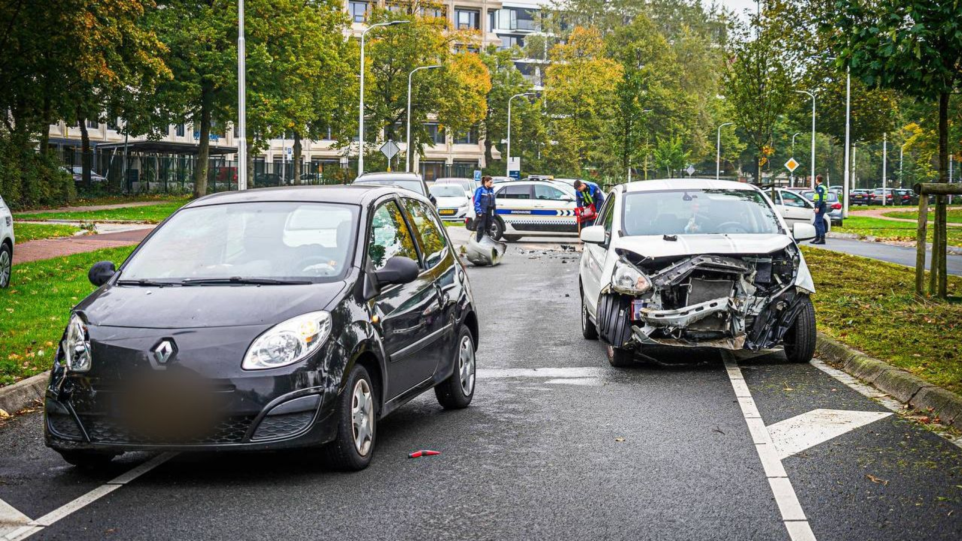 Gewonde bij ongeluk met twee autos in Arnhem.