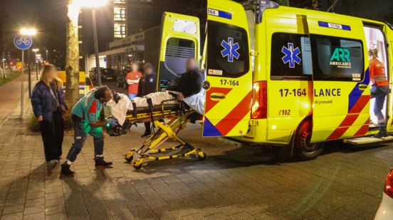 Fietser aangereden, automobilist rijdt door. Fietser aangereden, automobilist rijdt door.