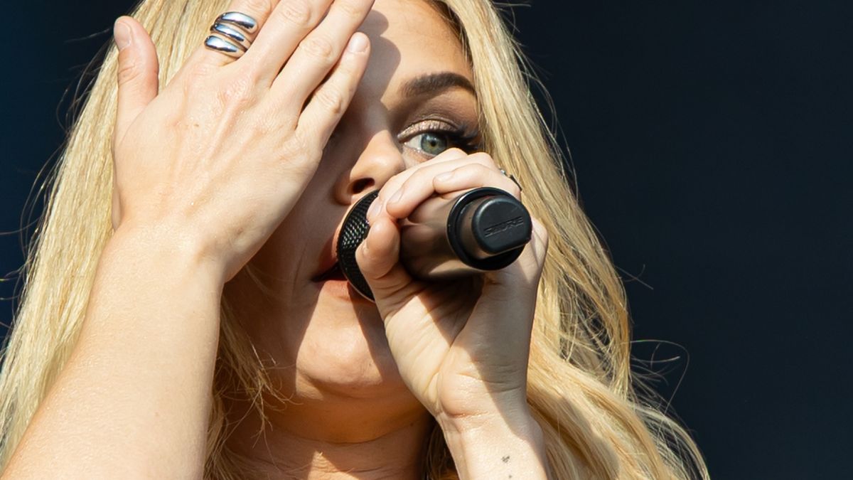 Headliner Davina Michelle zegt Veenhoop Festival af: 