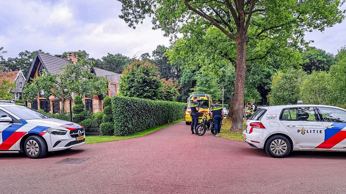 112 Nieuws: A50 richting Zwolle dicht na ongeval met drie voertuigen | Fietsers gewond in Enschede,