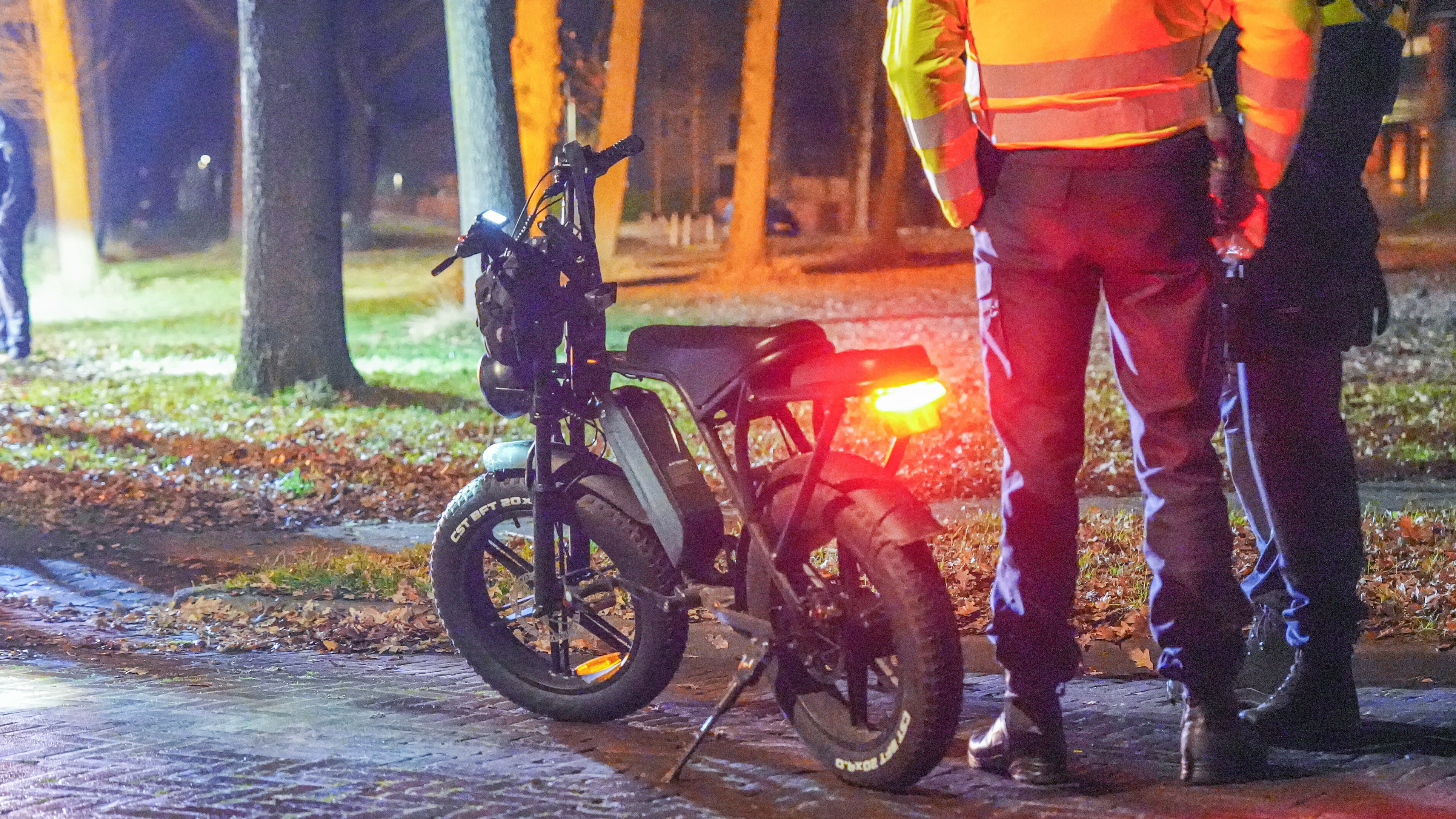 Fatbikebestuurder raakt gewond bij ongeluk in Roden