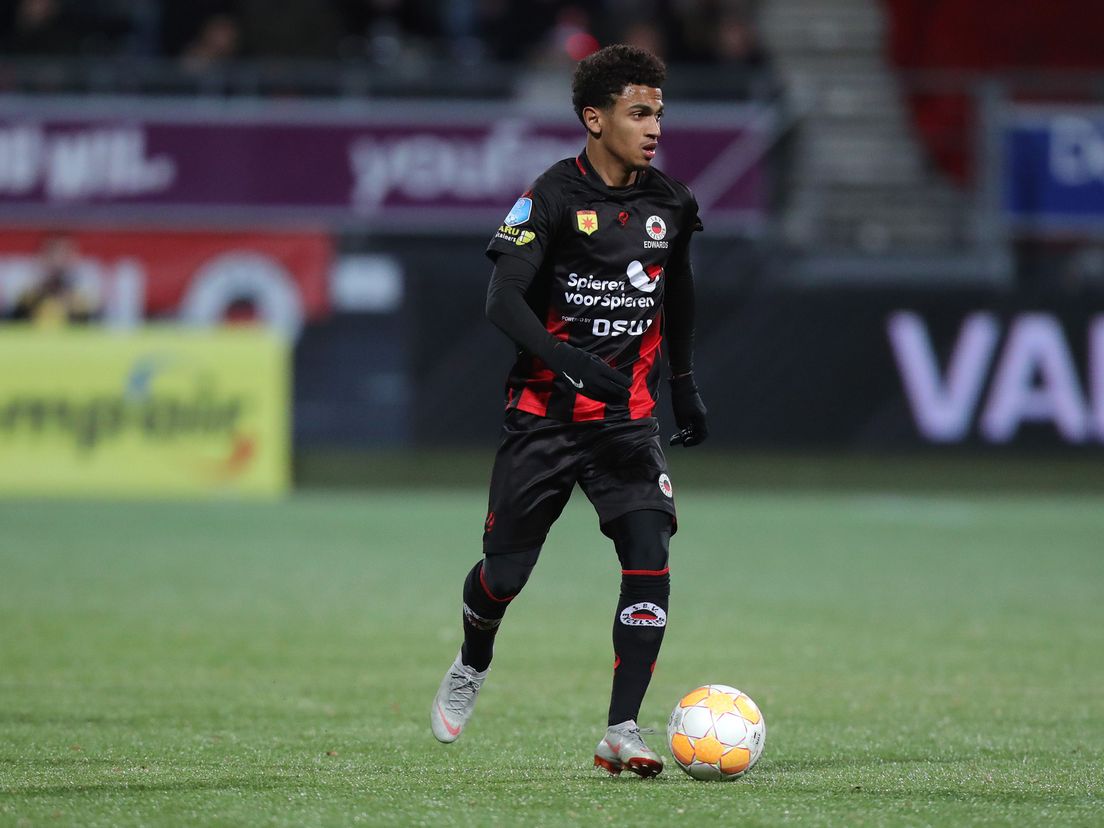 Marcus Edwards maakte zijn eerste goal voor Excelsior.