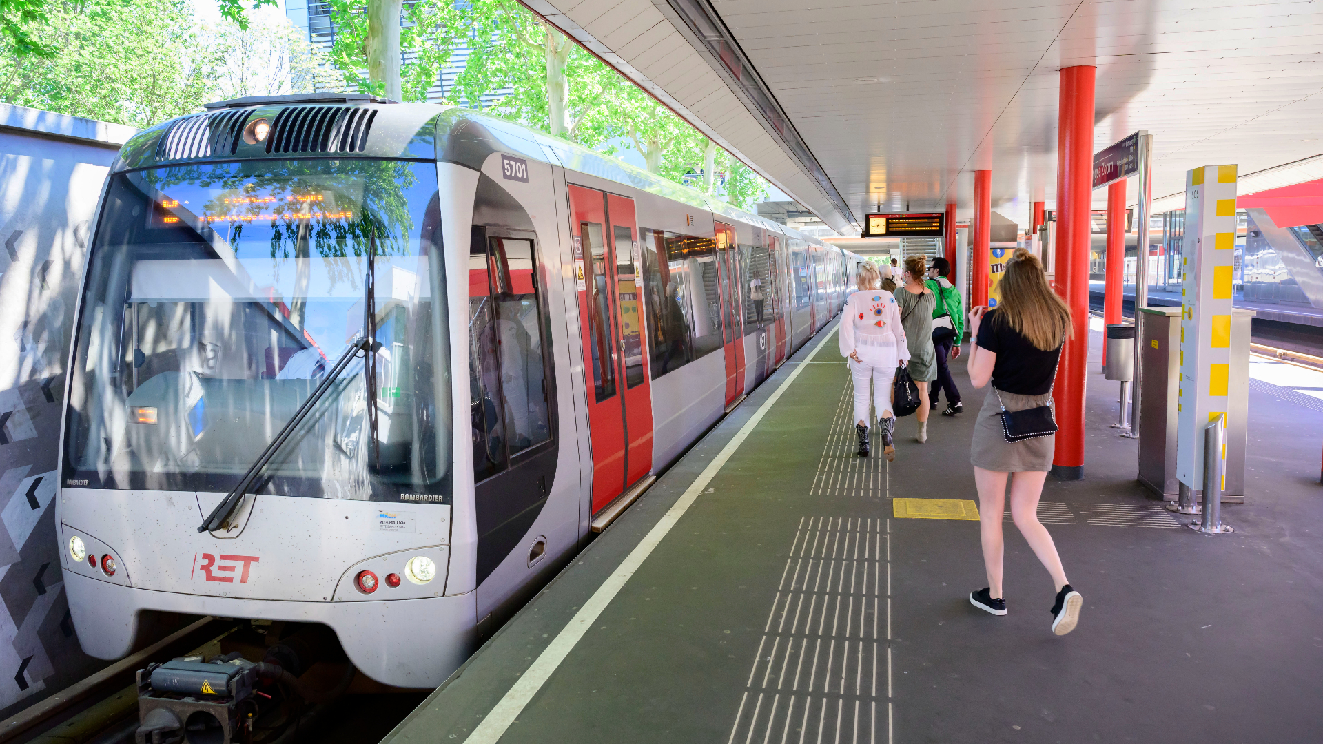 Vanaf donderdag 6 augustus rijdt de metro niet tussen de stations Oostplein en Voorschoterlaan.