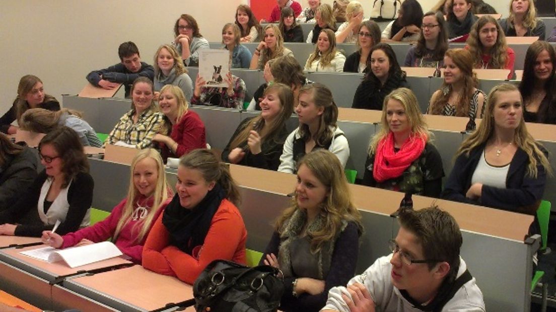 De PvdA'ers zijn bang dat minder jongeren straks gaan studeren