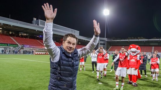 MVV-spelers geven Davy Heymans spectaculair afscheid Nieuws