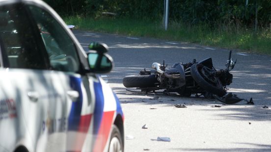 Motorrijder gewond bij ongeluk Dalen. Motorrijder gewond bij ongeluk Dalen.