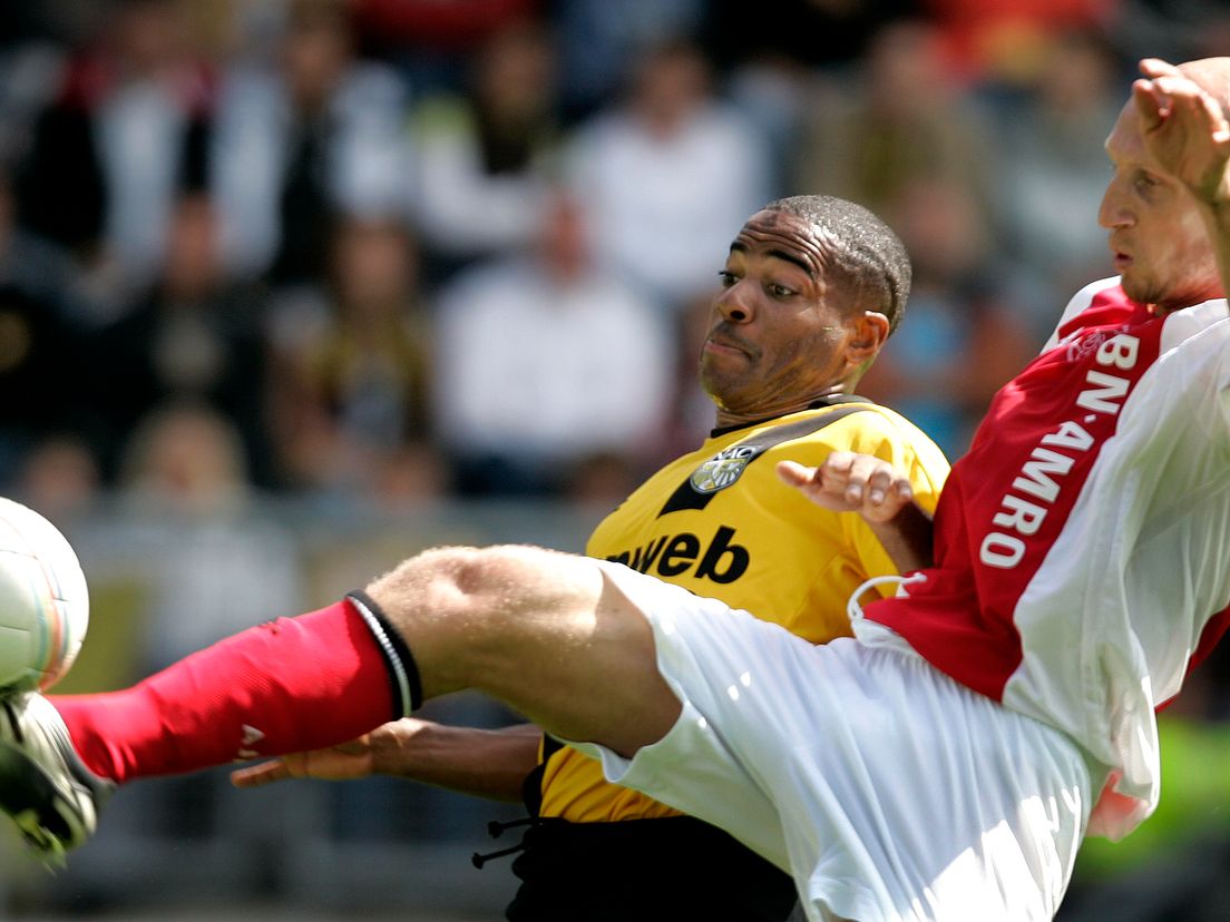 Maceo Rigters naar Blackburn Rovers - Rijnmond