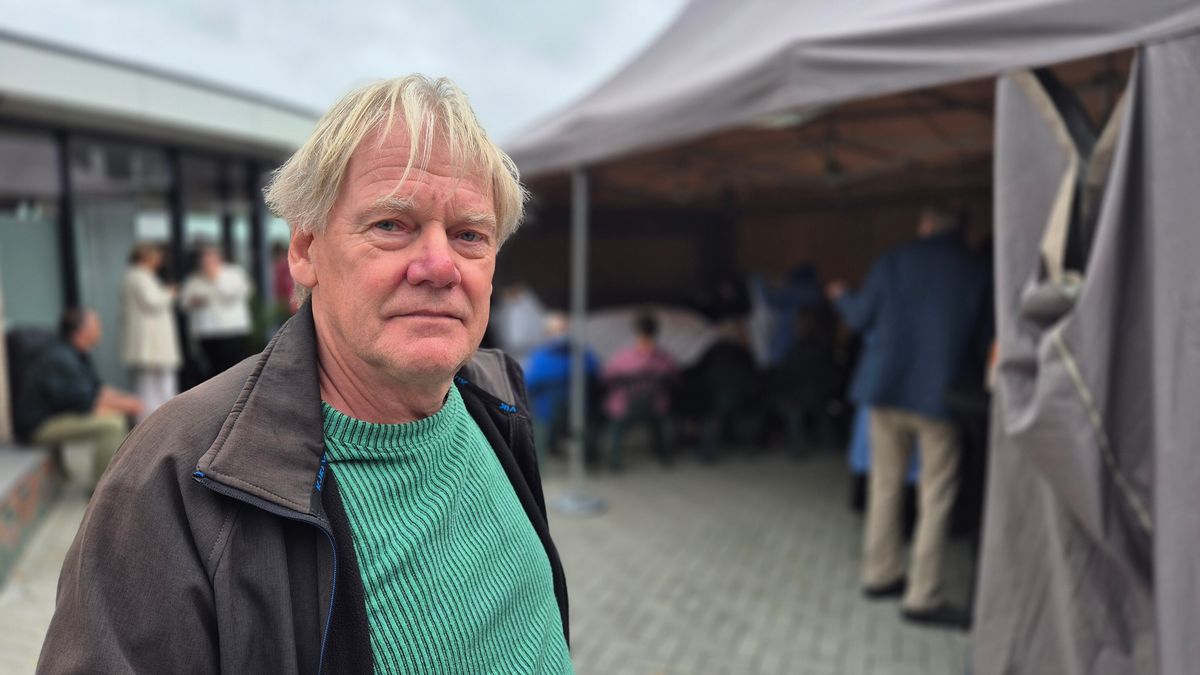 Nieuwsgierige buren bezoeken islamitische begraafplaats Zuidlaren: 'Ik wil weten hoe iemand denkt'