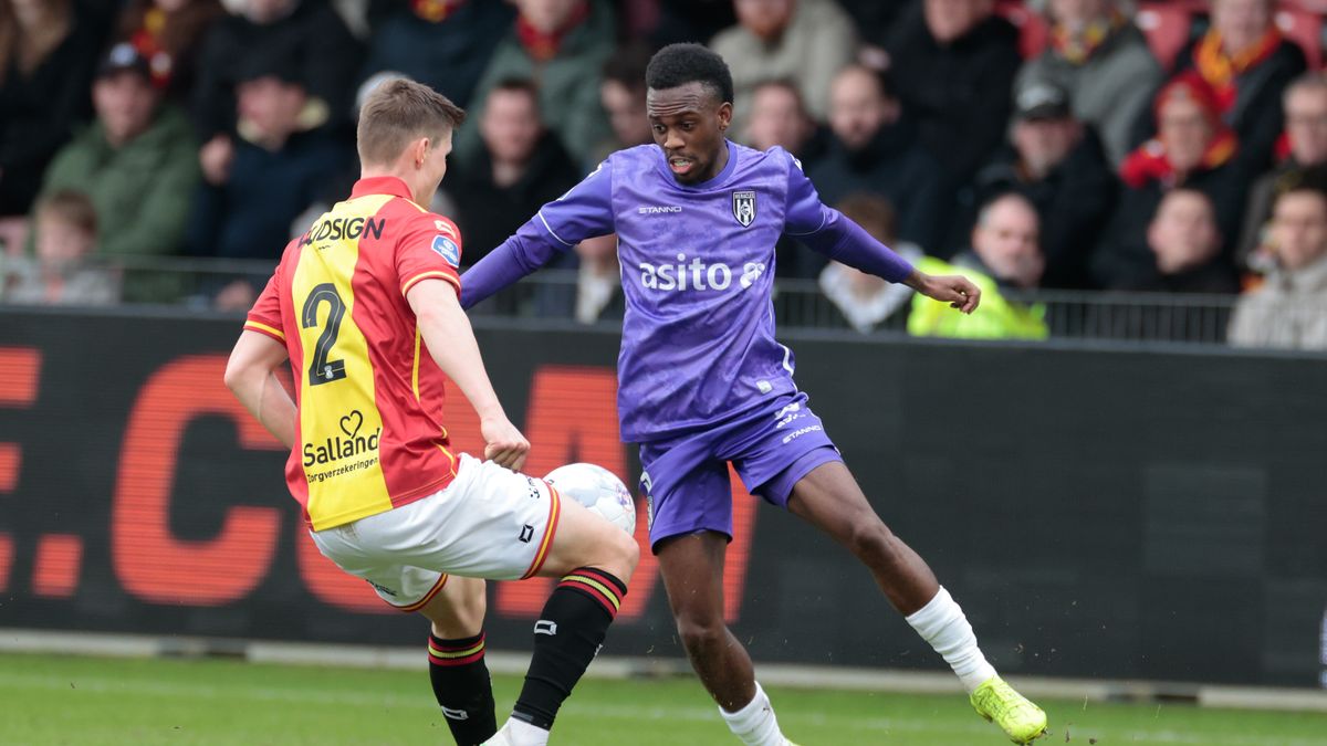 Heracles mengt zich in paspoortaffaire, club uit Almelo vraagt opheldering bij KNVB