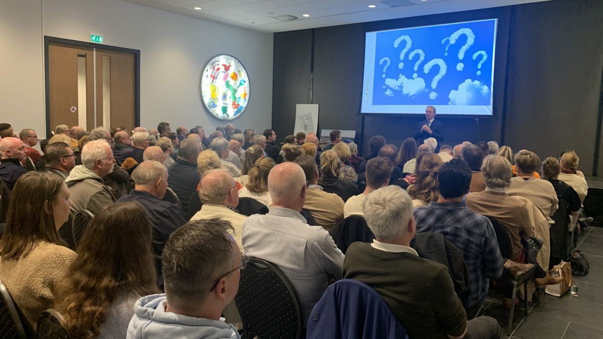 Emoties lopen hoog op over crisisopvang Ubachsberg