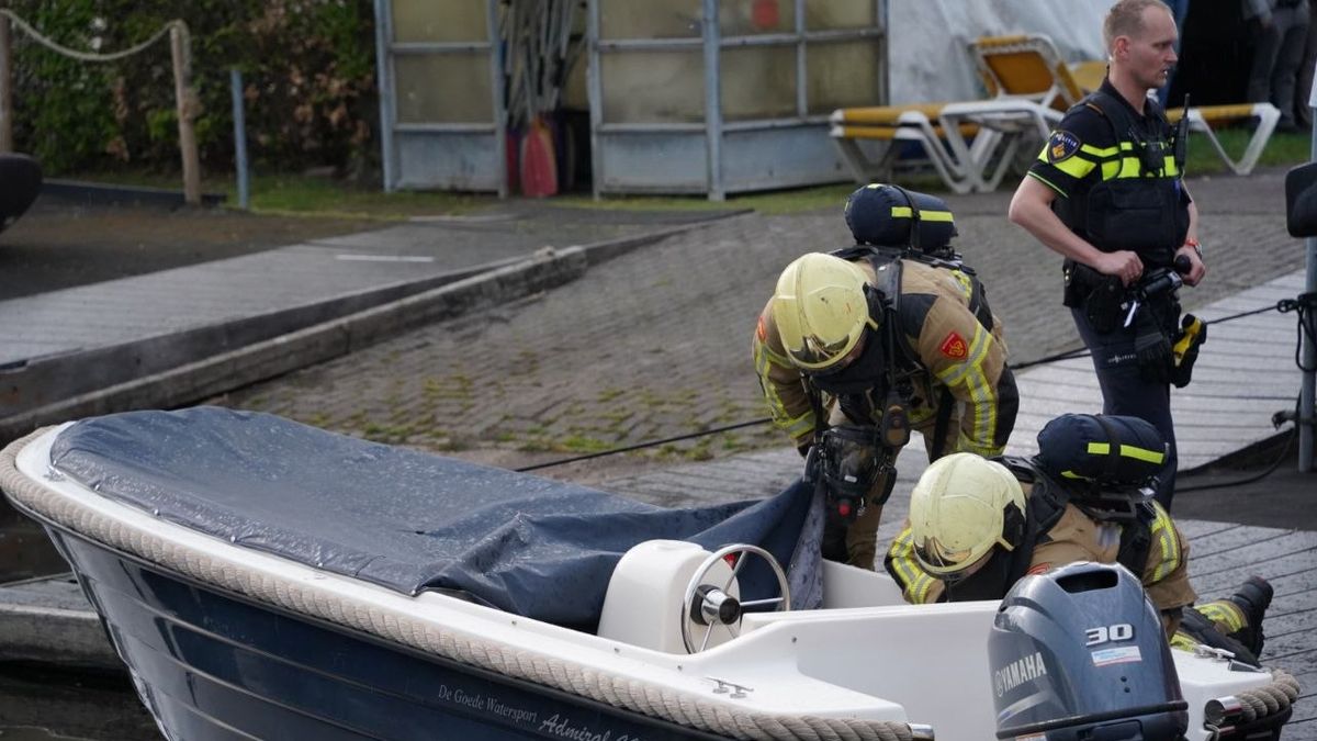 112 Nieuws: Twee fietsers botsen in Zwolle, een gewonde | Gewonde bij aanrijding met drie auto's in 