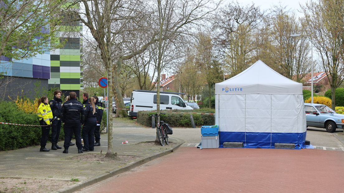 Witte tent in de Beatrixstraat