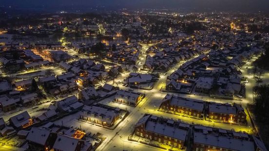 Ongelukken en mooiste plaatjes van de sneeuw. Ongelukken en mooiste plaatjes van de sneeuw.