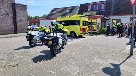 Fietser gewond bij botsing met scooter in Smilde. Fietser gewond bij botsing met scooter in Smilde.