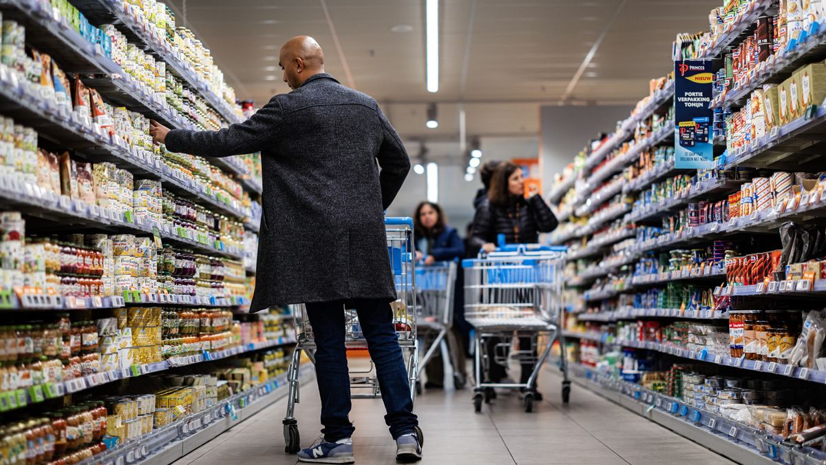 Supermarkten weg uit centrum en naar buitenwijken toe, ondanks kritiek mag het voortaan