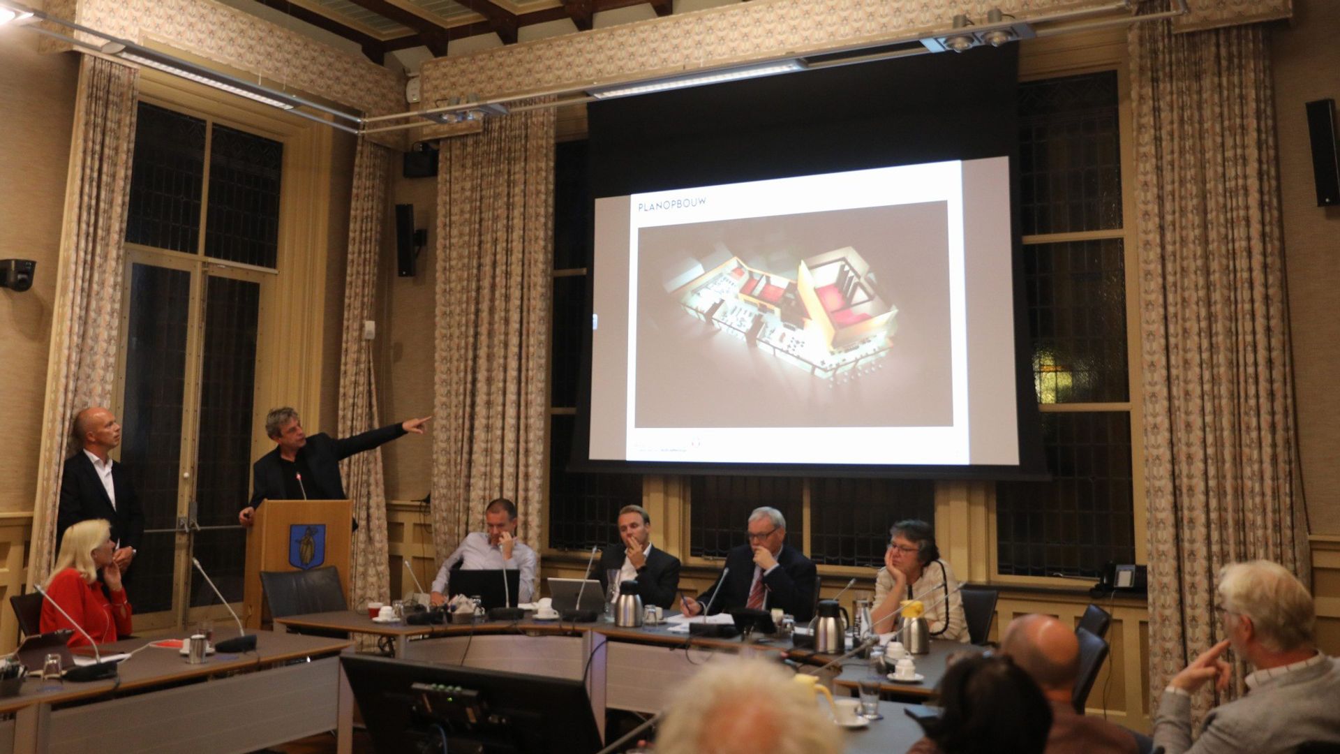 Beeld bij artikel: Baarnse raad: plan nieuw cultuurhuis te mooi om af te schieten