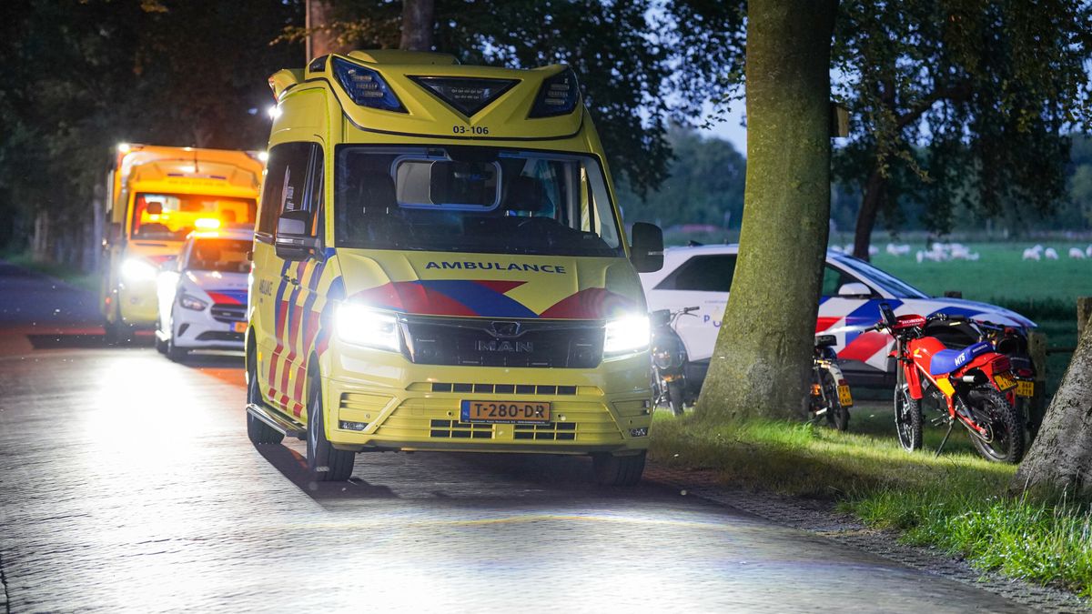 Brommerrijder gewond bij eenzijdig ongeluk in Peize