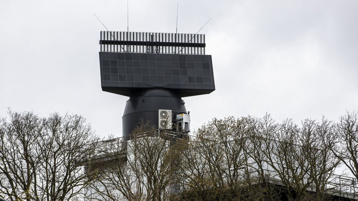 Vergunning ontbreekt, toch begint bouw omstreden defensieradar
