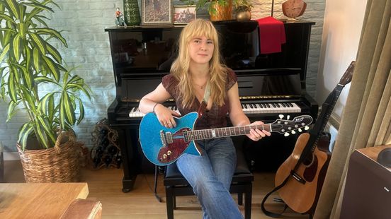 Frontlady Wies (15) rockt er met haar maatjes van Caliber Crash 'onwies' op los Home