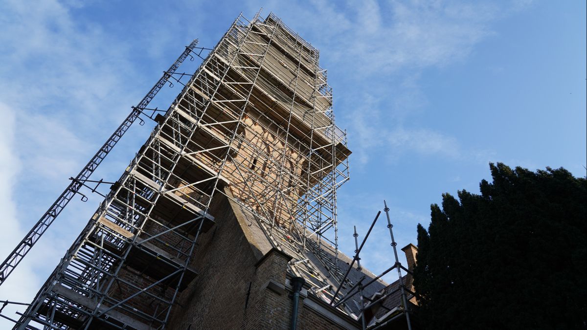 Al jaren conflict om toren die nog steeds in steigers staat: 'Duurt allemaal veel te lang'