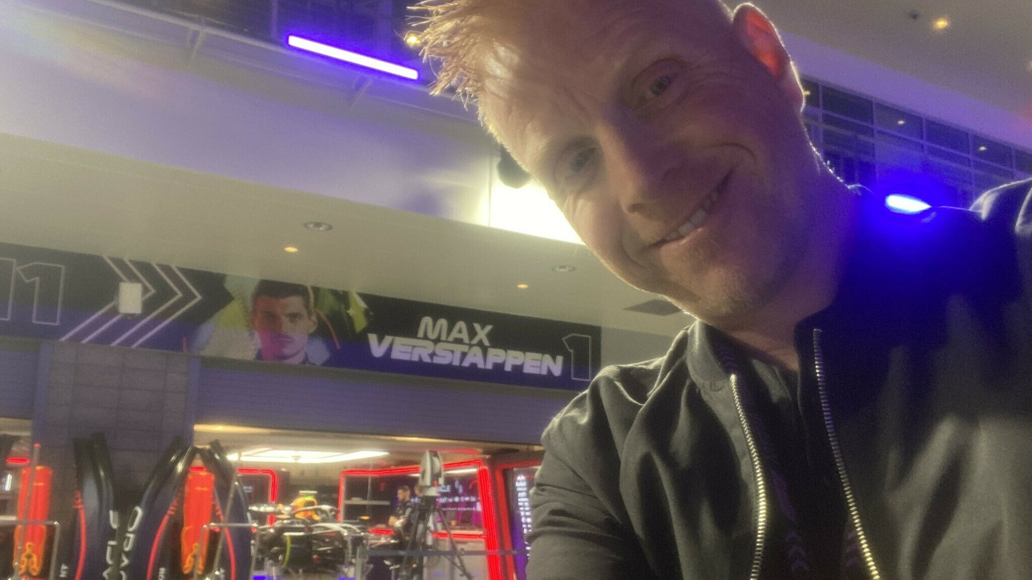 Fryske kenners sette har jild op Max Verstappen: "Pak de popcorn der mar by"